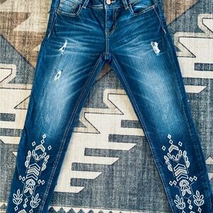 Miss me Jeans ankle skinny size 27 w/ CUTOUTS